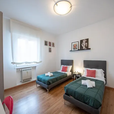 Housmart Previati 3 Apartment *